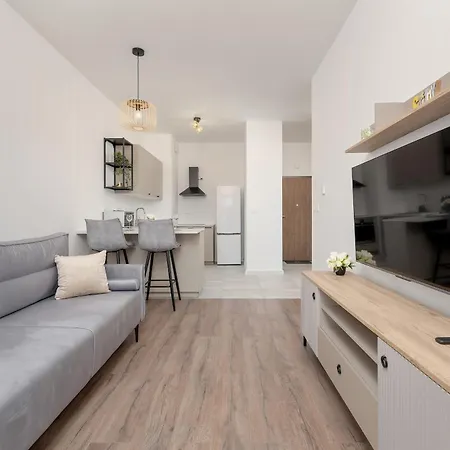 Cosy Apartment With Balcony In Rzeszow By Noclegi Renters Exterior photo