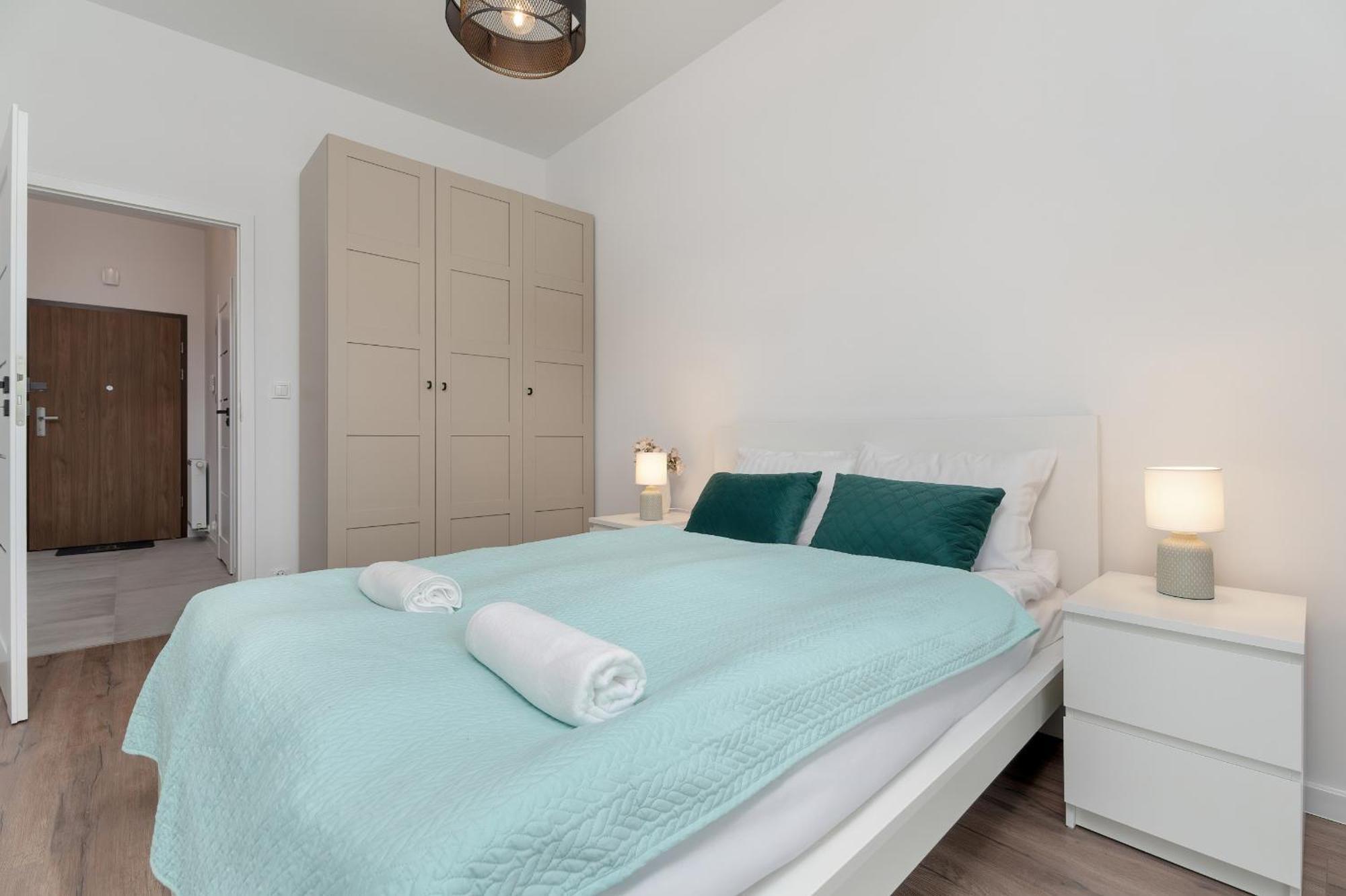 Cosy With Balcony In By Renters Apartment